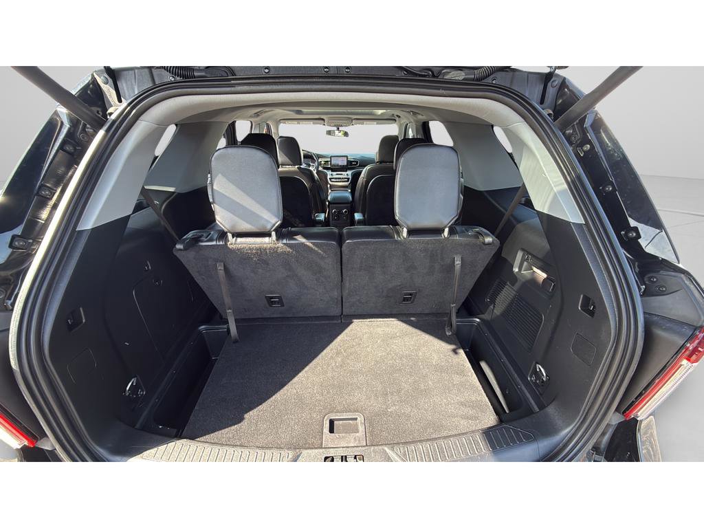 Certified 2024 Ford Explorer XLT w/ Equipment Group 202A AWD/4WD image 15