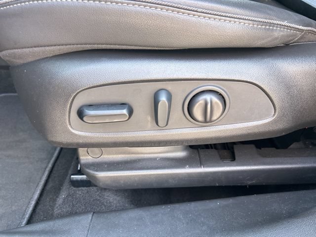 Used 2023 Buick Encore GX Preferred w/ Cold Weather Comfort Package AWD/4WD image 16