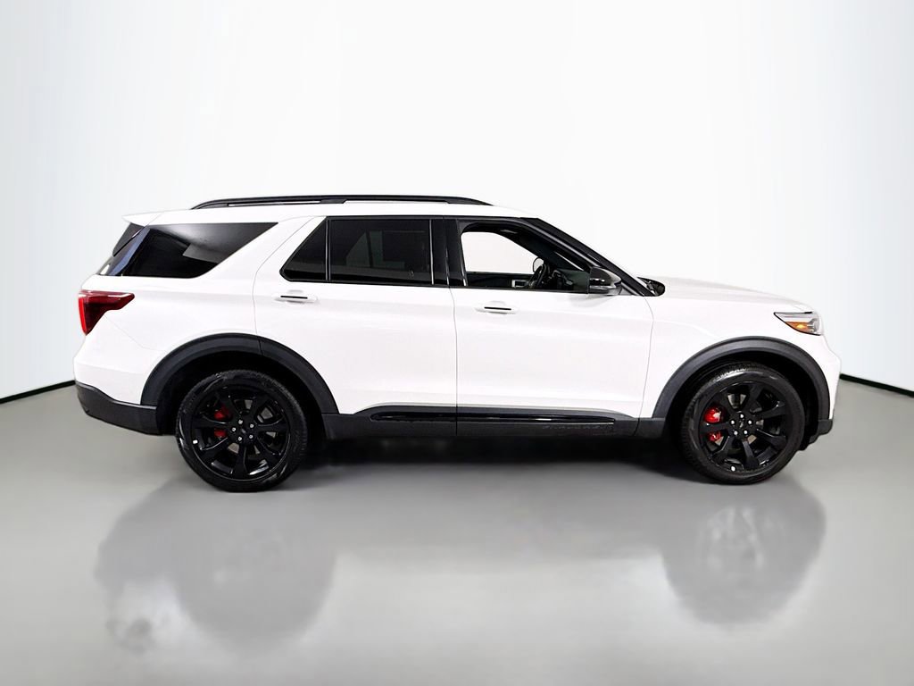 Certified 2024 Ford Explorer ST w/ Equipment Group 401A image 6