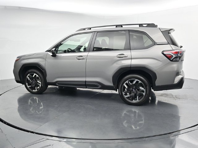 Used 2025 Subaru Forester Limited w/ Popular Package #1 AWD/4WD image 6