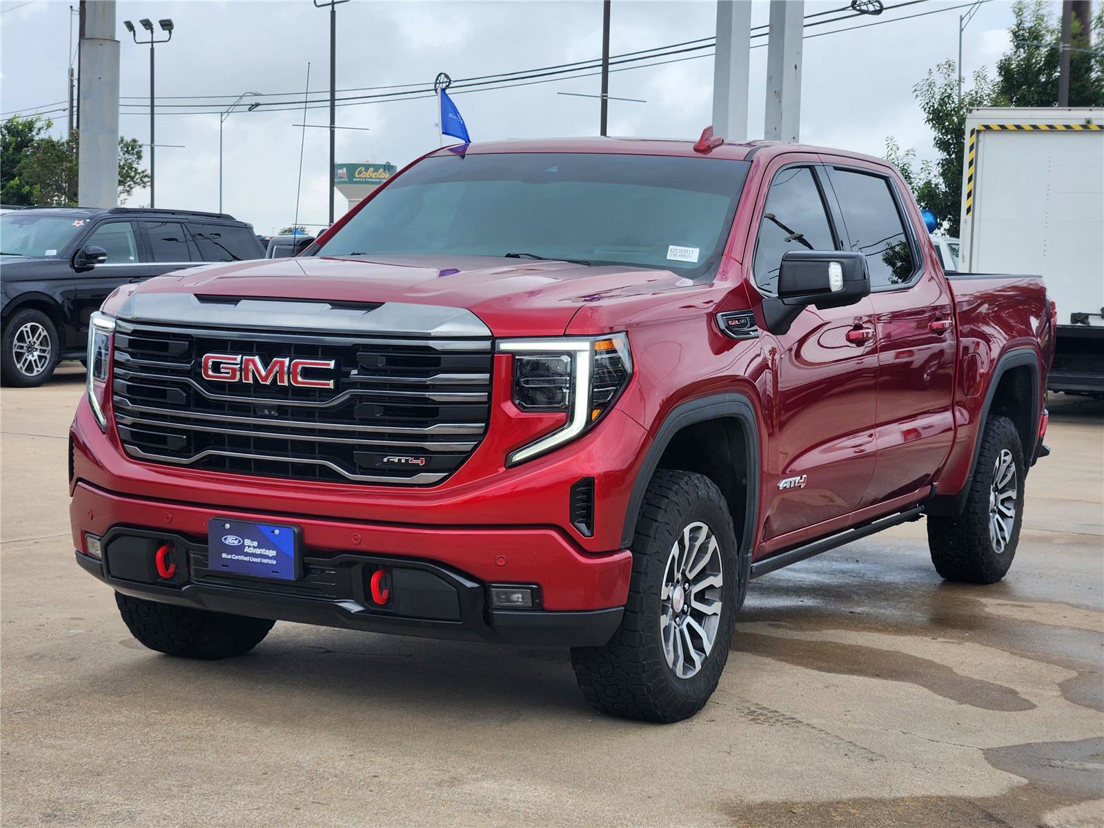 Used 2023 GMC Sierra 1500 AT4 w/ Technology Package AWD/4WD image 3