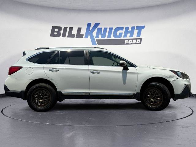 Used 2019 Subaru Outback 2.5i Touring AWD/4WD image 6