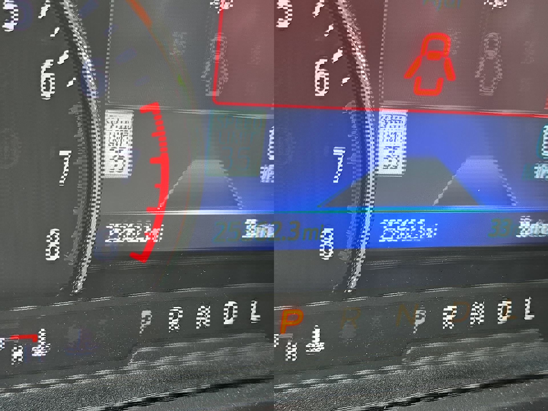 Certified 2023 Ford Explorer Limited w/ Limited Technology Package RWD image 15