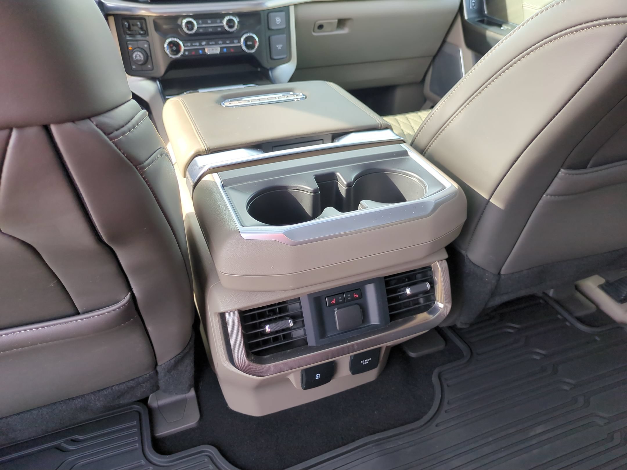 Certified 2024 Ford F150 Platinum w/ Equipment Group 703A Plus AWD/4WD image 34