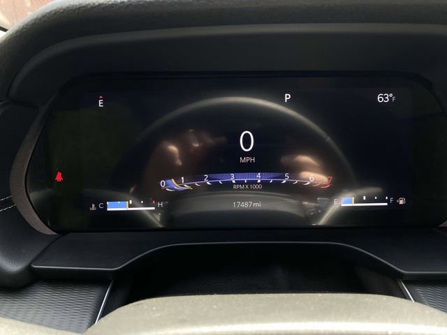 Used 2023 Jeep Grand Cherokee Laredo AWD/4WD image 33