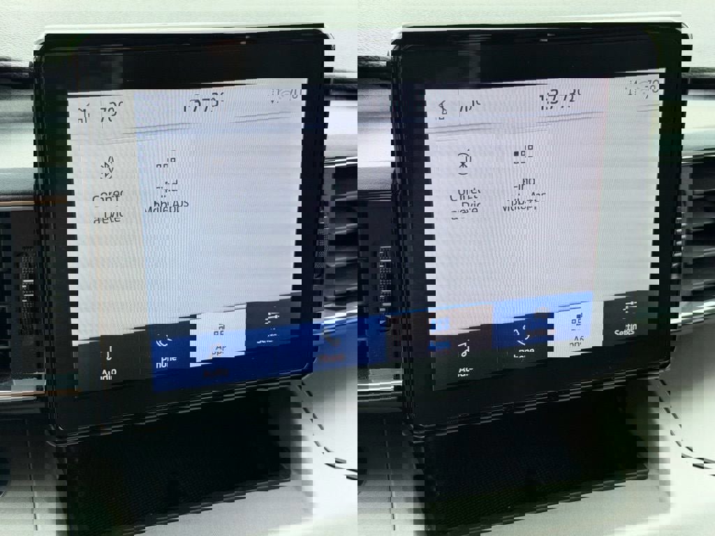 Certified 2022 Ford Explorer XLT w/ Equipment Group 202A image 36