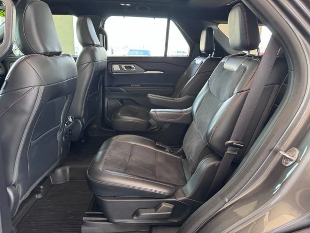 Certified 2025 Ford Explorer ST AWD/4WD image 12