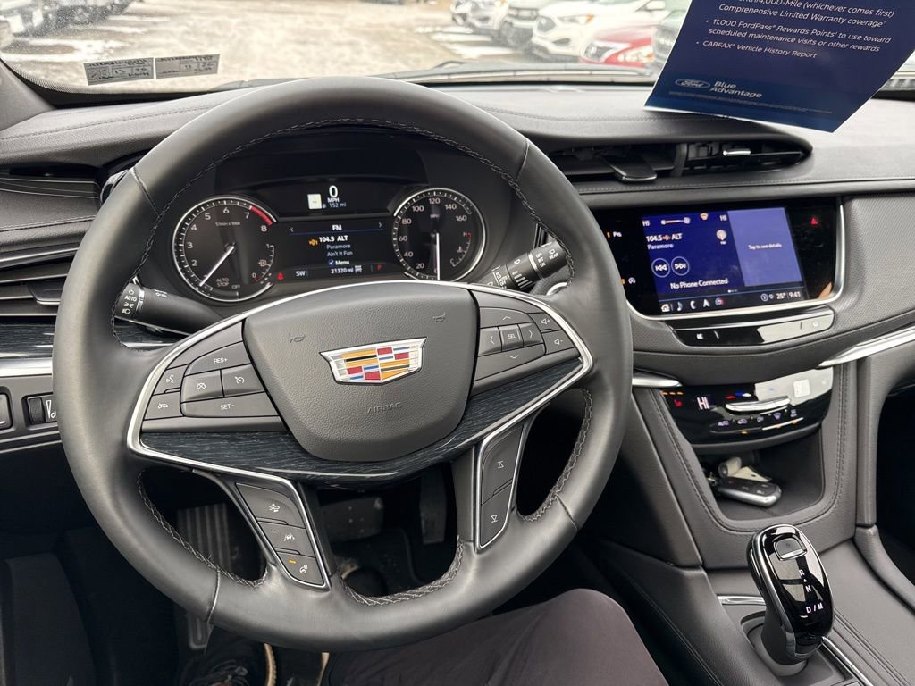 Used 2025 Cadillac XT5 Premium Luxury image 21