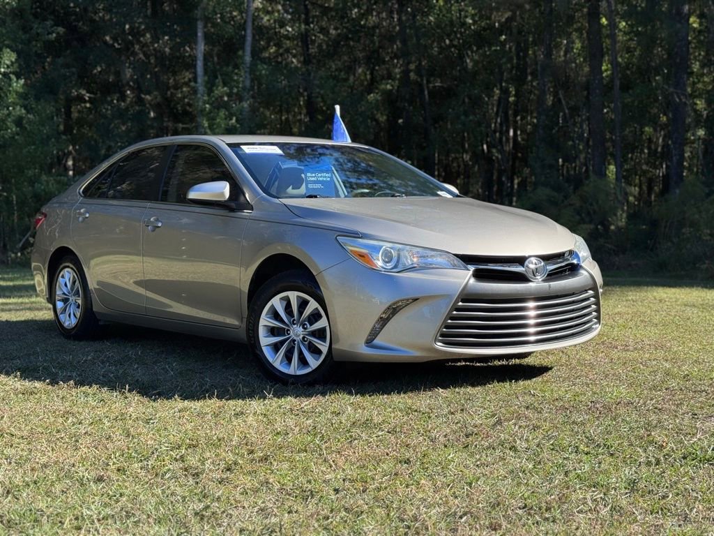 Used 2016 Toyota Camry LE