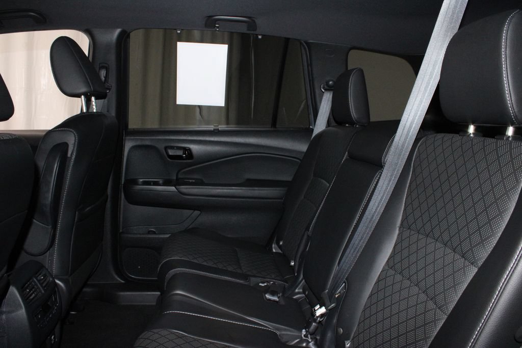 Used 2023 Honda Passport Elite image 22