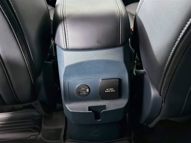 Certified 2024 Ford Maverick Lariat w/ Black Appearance Package FWD image 31