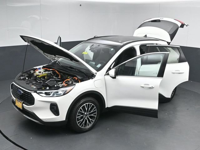Certified 2024 Ford Escape SE w/ PHEV Premium Package image 52