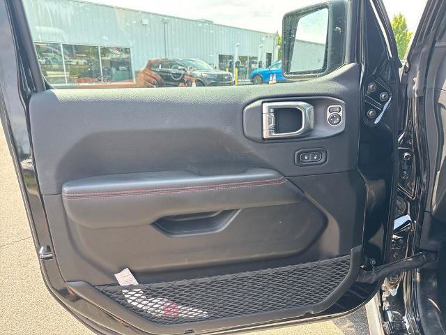 Used 2026 Jeep Wrangler Unlimited Rubicon AWD/4WD image 14