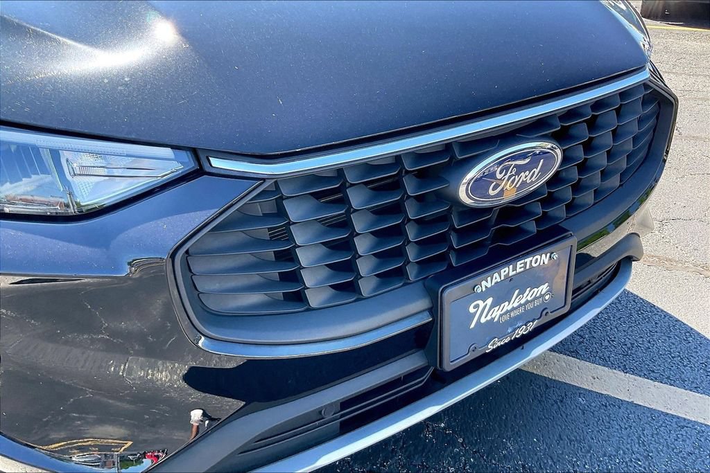 Certified 2024 Ford Escape Active AWD/4WD image 31