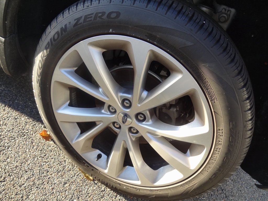 Certified 2022 Ford Explorer Platinum w/ Equipment Group 601A image 14