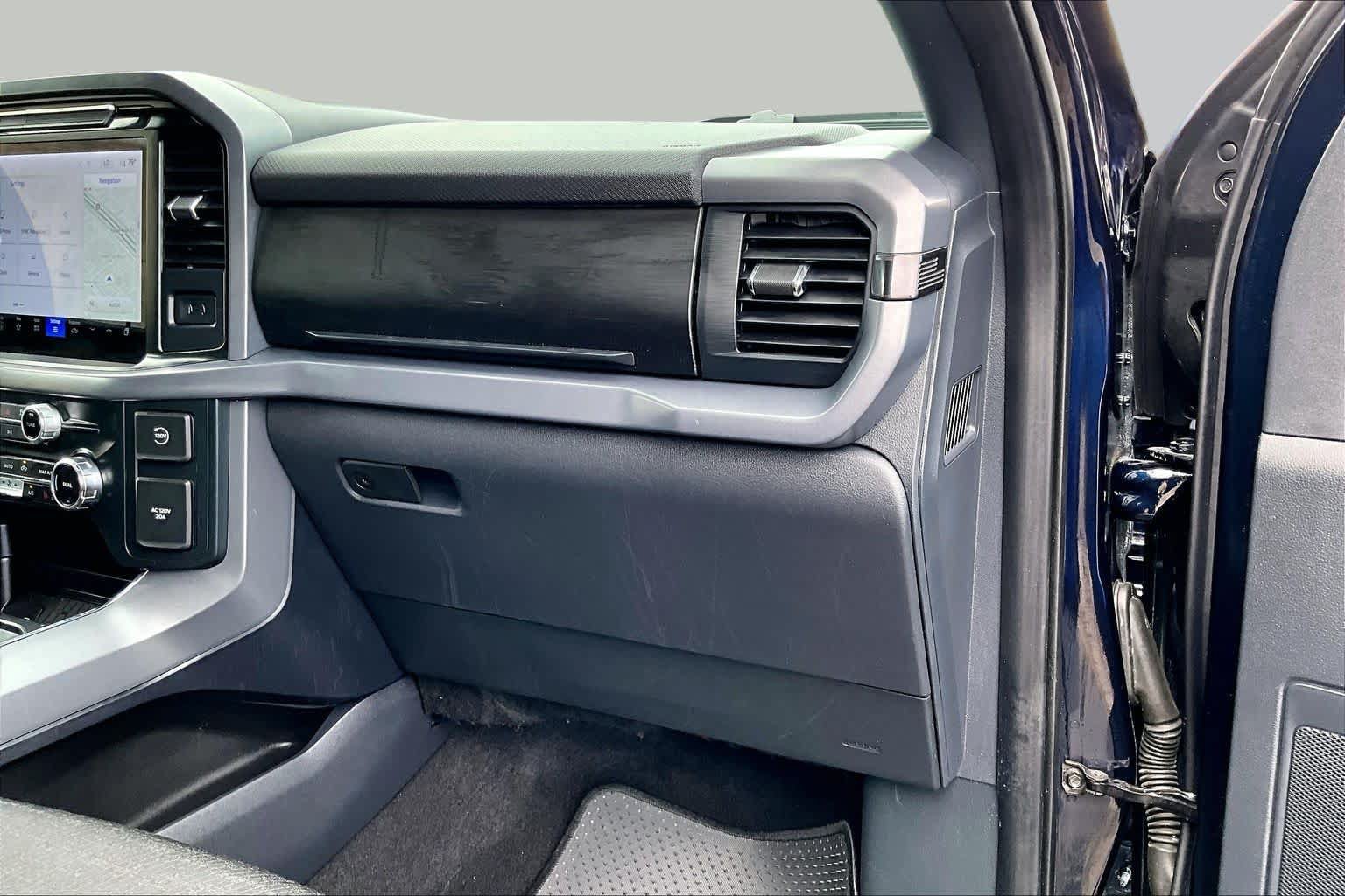 Certified 2025 Ford F150 XLT w/ Equipment Group 302A MID AWD/4WD image 19