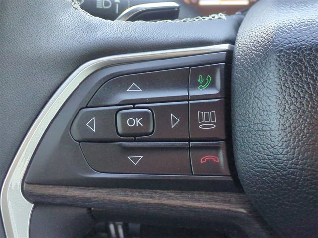 Used 2024 Jeep Grand Cherokee Limited image 26