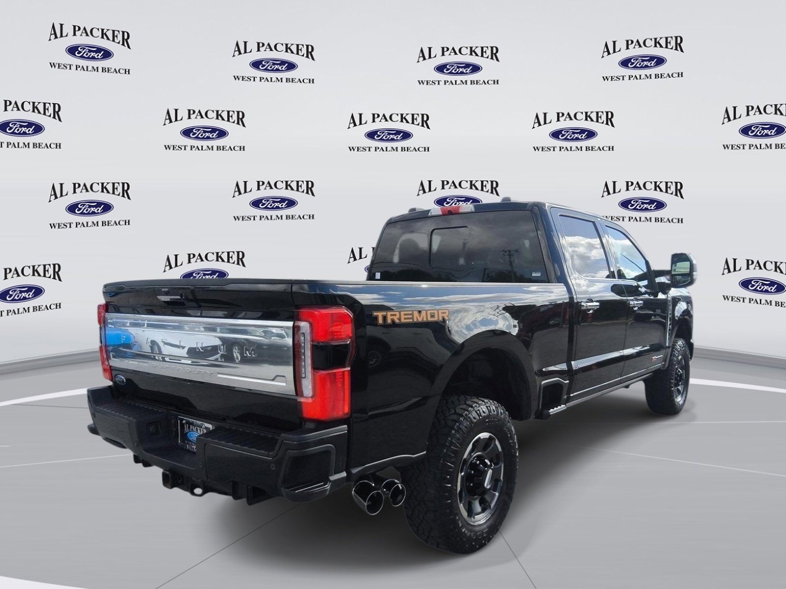Certified 2024 Ford F350 Platinum w/ Tremor Off-Road Package AWD/4WD image 6