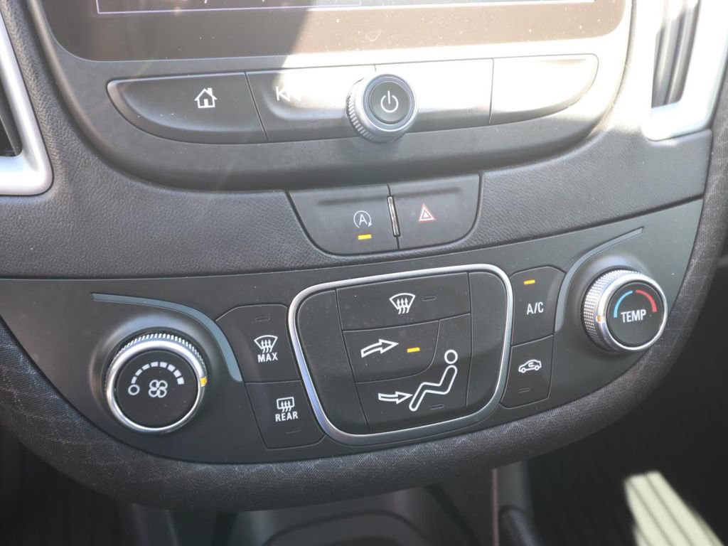 Used 2025 Chevrolet Malibu RS image 21