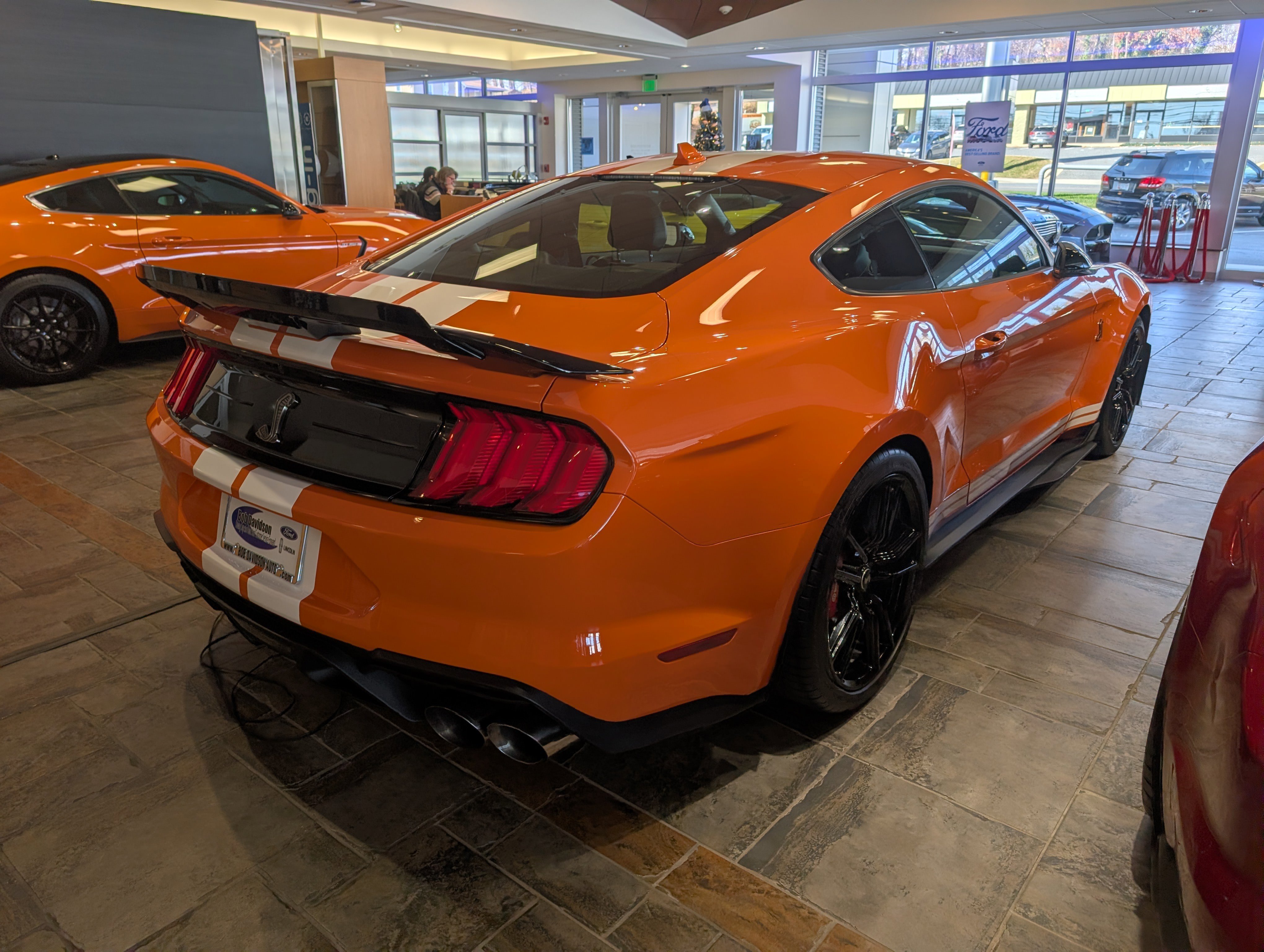 Certified 2020 Ford Mustang Shelby GT500 w/ Technology Package image 7