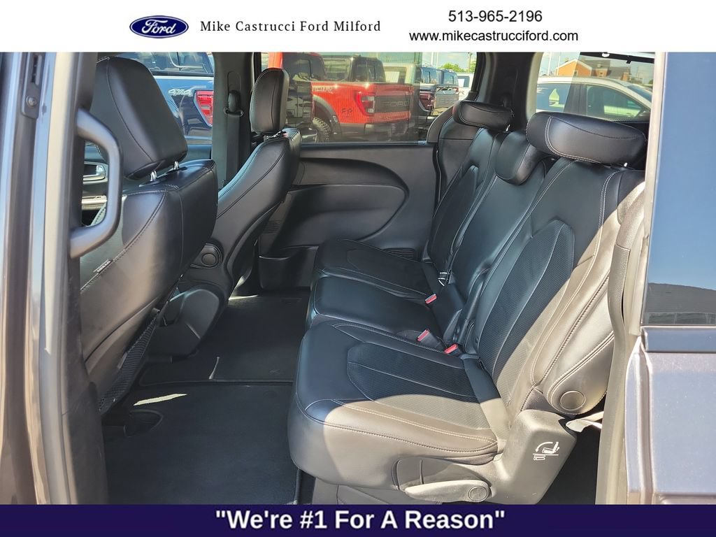 Used 2021 Chrysler Pacifica Touring-L w/ S Appearance Package FWD image 22