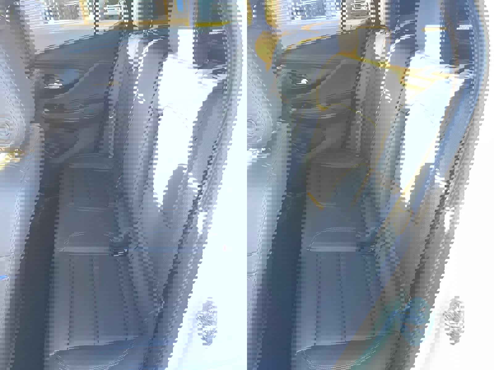 Used 2025 Buick Envista Sport Touring image 19