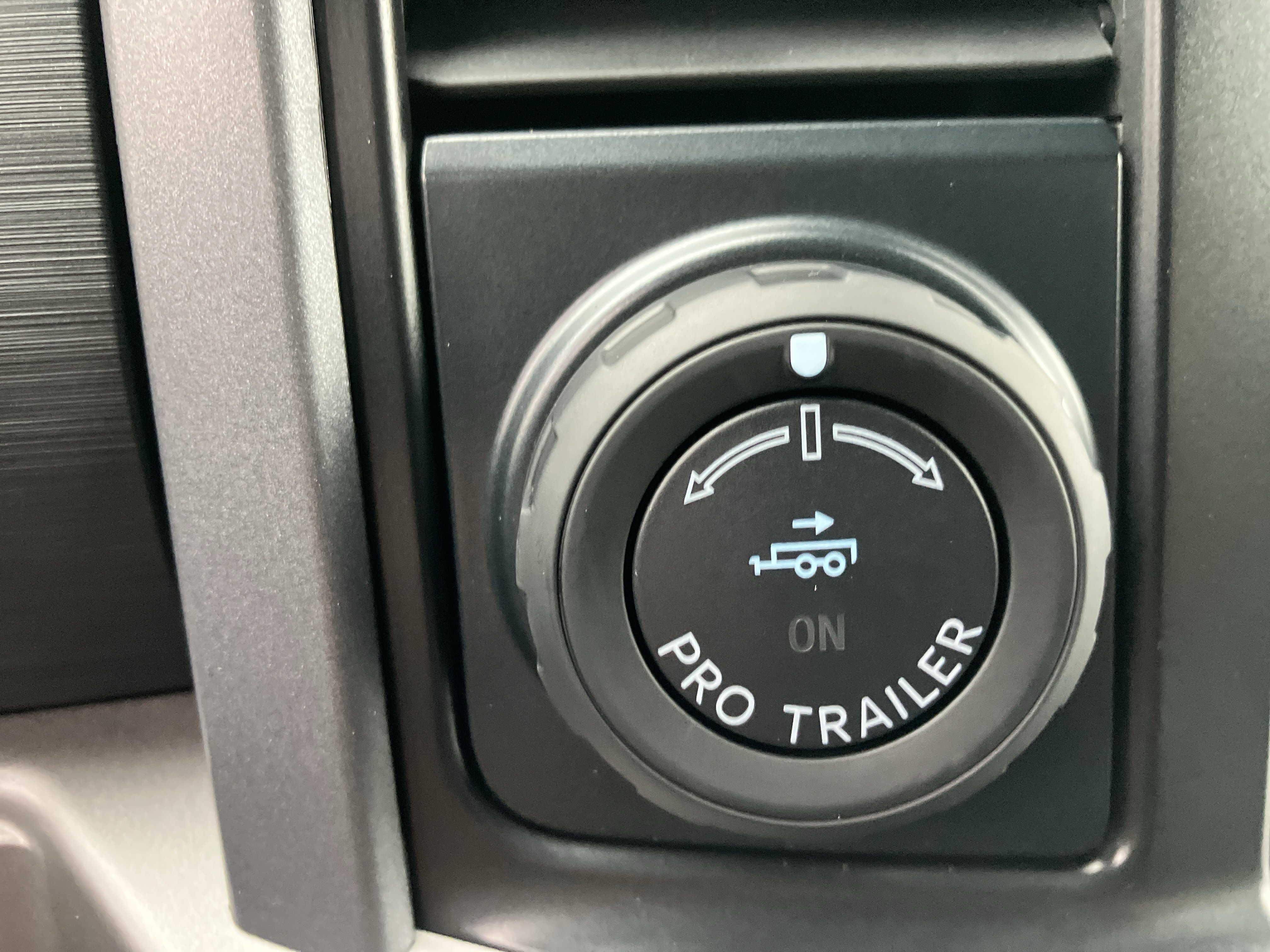 Certified 2025 Ford F150 XLT w/ Equipment Group 302A MID AWD/4WD image 26