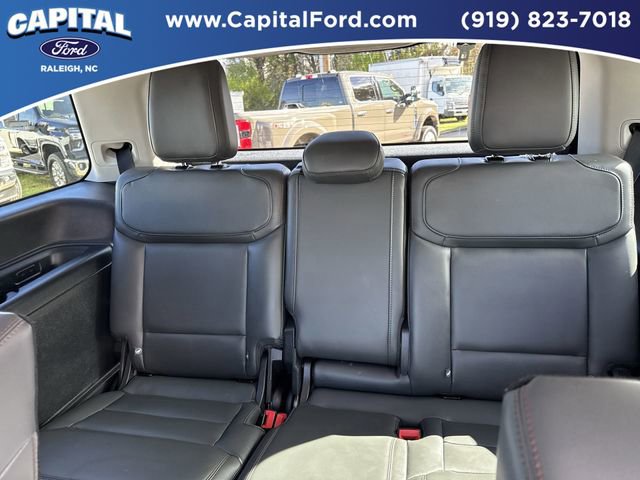 Certified 2025 Ford Expedition Active image 19