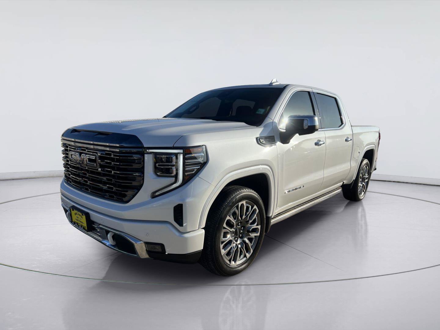 Used 2024 GMC Sierra 1500 Denali Ultimate AWD/4WD image 7