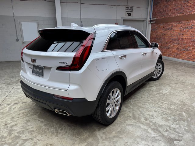 Used 2023 Cadillac XT4 Luxury w/ Cold Weather Package image 4