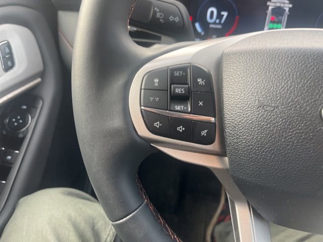 Certified 2025 Ford Explorer Active image 34