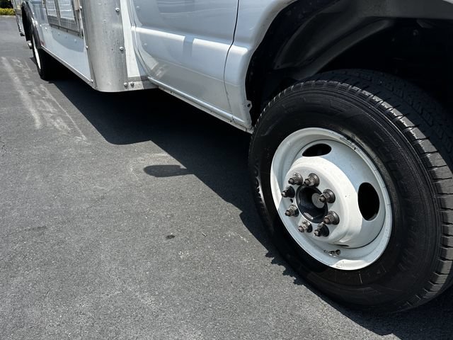 Certified 2024 Ford E-450 and Econoline 450 Super Duty w/ Power Windows & Locks Group RWD image 11