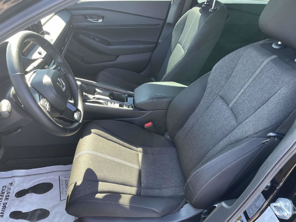 Used 2025 Honda Accord Sport image 13