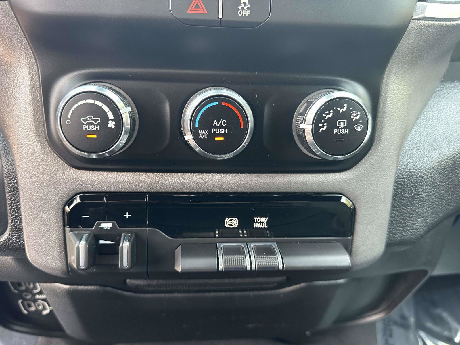 Used 2021 RAM 2500 Big Horn AWD/4WD image 12