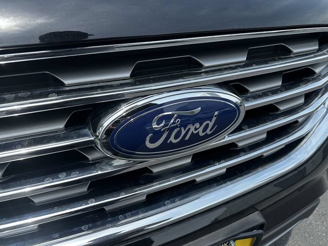 Certified 2023 Ford Edge Titanium AWD/4WD image 10