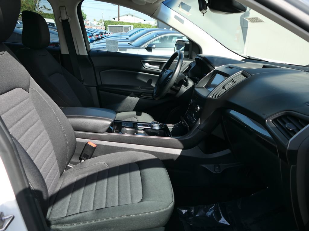 Certified 2020 Ford Edge SE FWD image 30