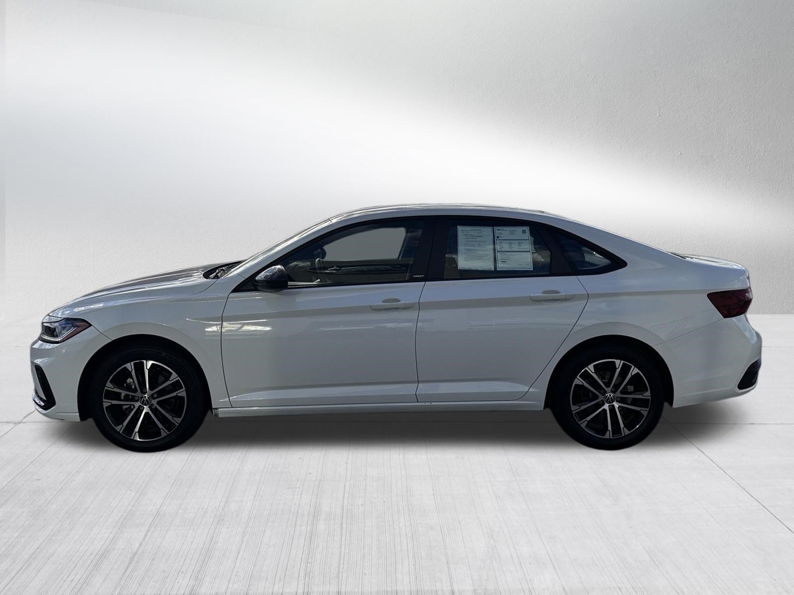 Used 2025 Volkswagen Jetta Sport FWD image 4