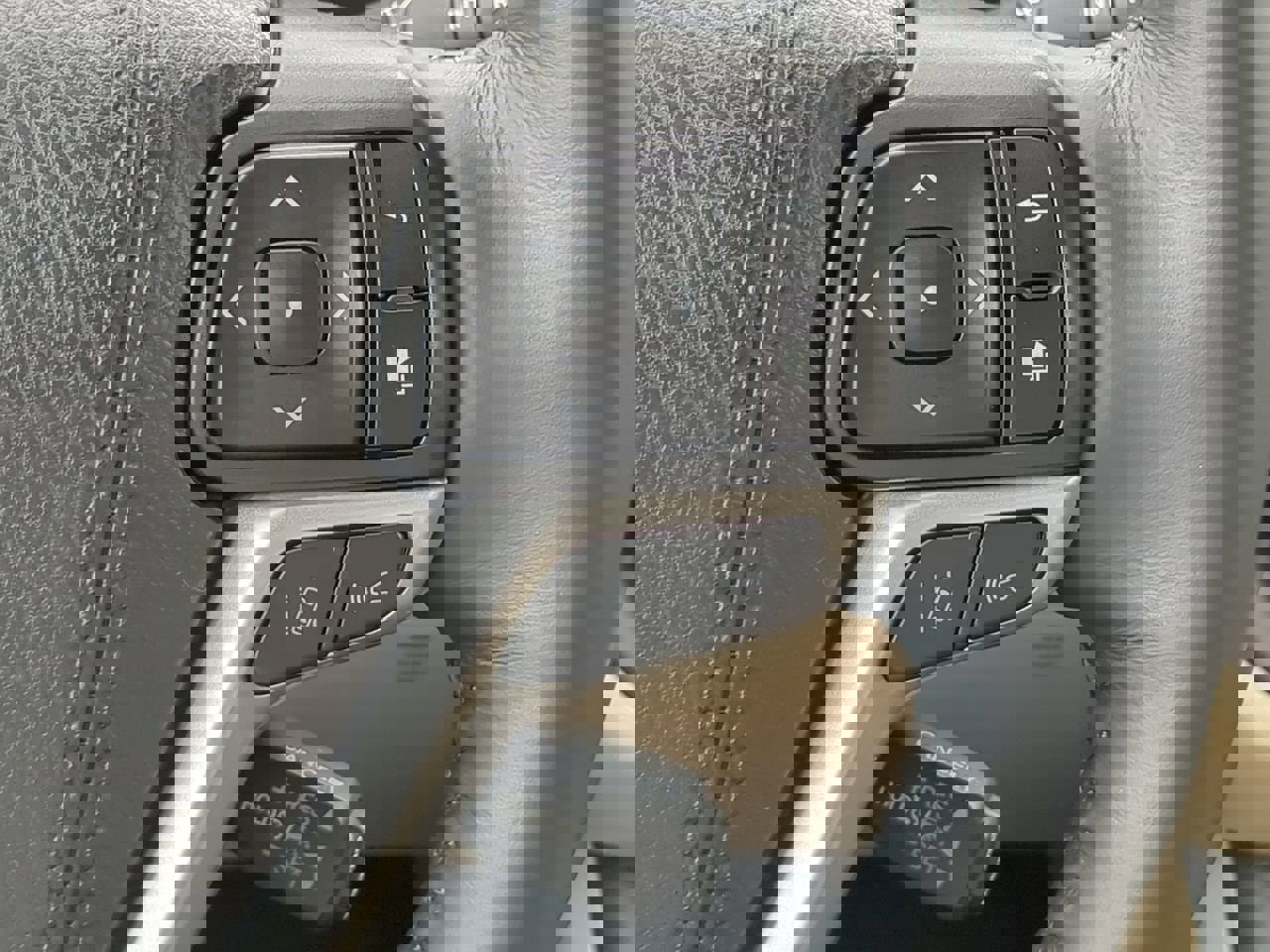 Used 2019 Toyota Highlander Limited Platinum image 25