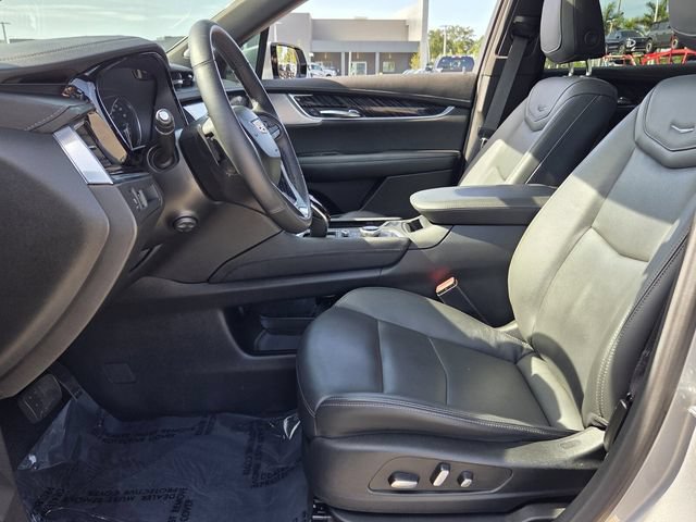 Used 2024 Cadillac XT6 Premium Luxury FWD image 12