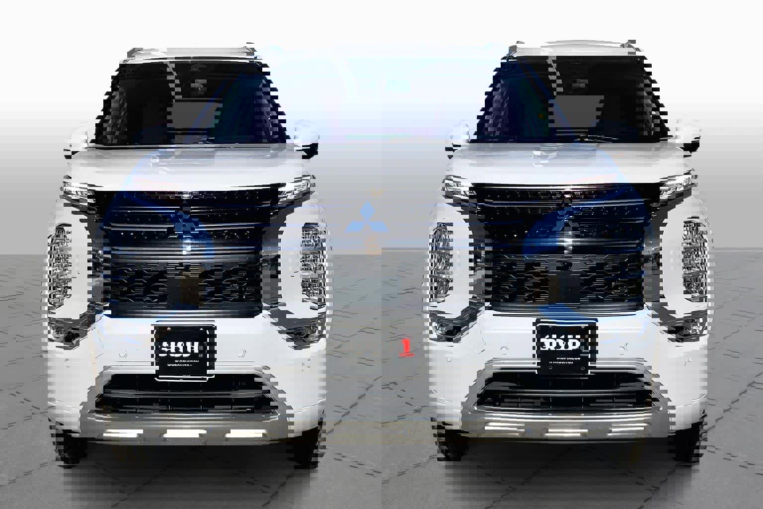 Used 2023 Mitsubishi Outlander SEL image 3