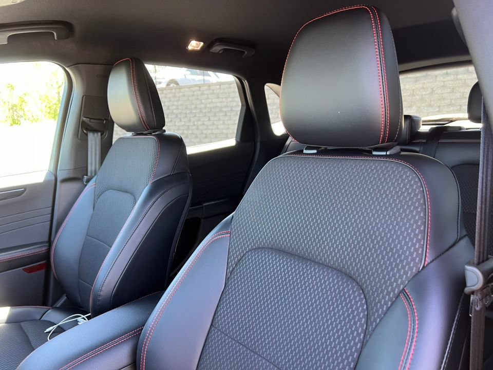 Certified 2023 Ford Escape ST-Line Elite AWD/4WD image 11