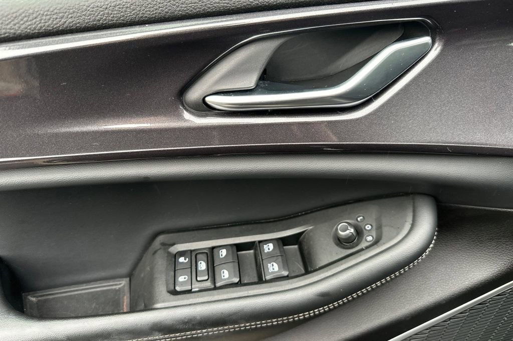 Used 2021 Jeep Grand Cherokee L Laredo image 31