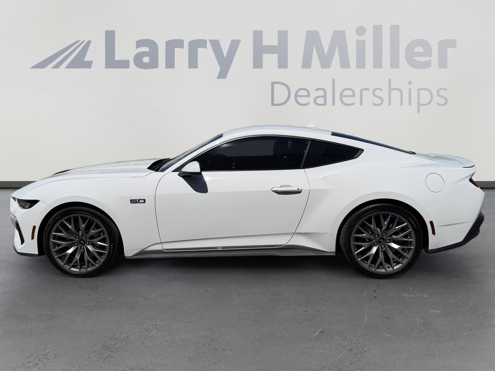 Certified 2024 Ford Mustang GT Premium RWD image 2