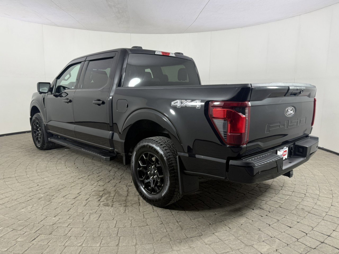 Certified 2024 Ford F150 XLT w/ XLT Black Appearance Package image 3