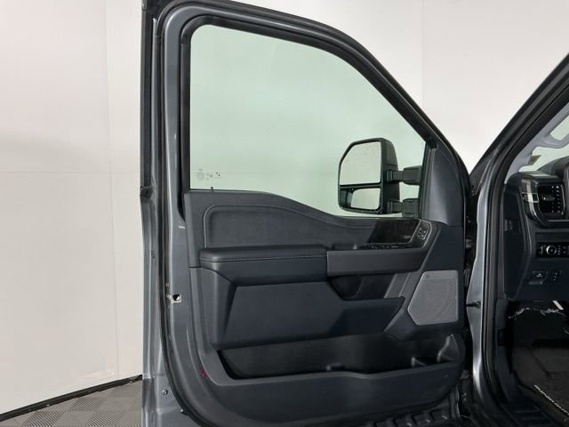 Certified 2025 Ford F350 Lariat w/ FX4 Off-Road Package AWD/4WD image 15