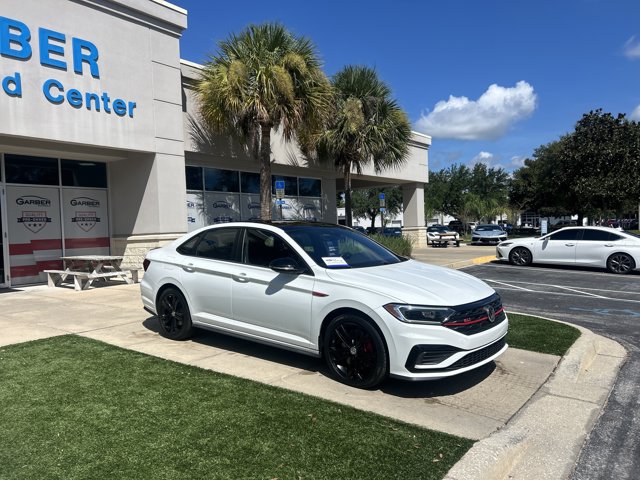 Used 2021 Volkswagen Jetta GLI Autobahn FWD image 2