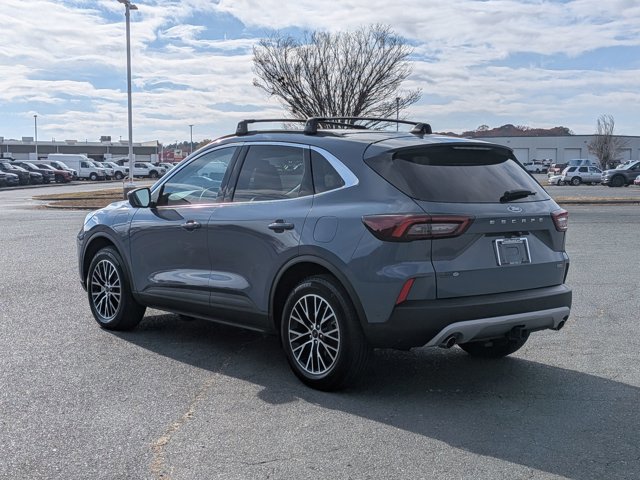 Certified 2024 Ford Escape SE w/ PHEV Premium Package image 3