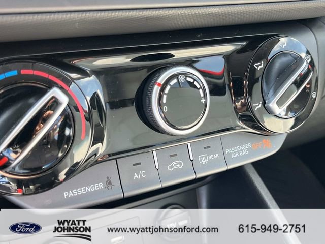 Used 2023 Hyundai Kona SEL AWD/4WD image 34