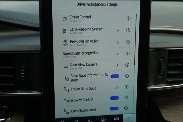 Certified 2023 Ford Explorer Platinum w/ Technology Package AWD/4WD image 12