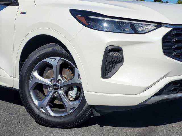 Certified 2024 Ford Escape ST-Line w/ Tech Pack #1 FWD image 11